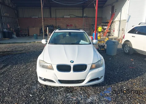 2010 BMW 328 Xi из США, поврежденный, VIN WBAPK7C55AA46155